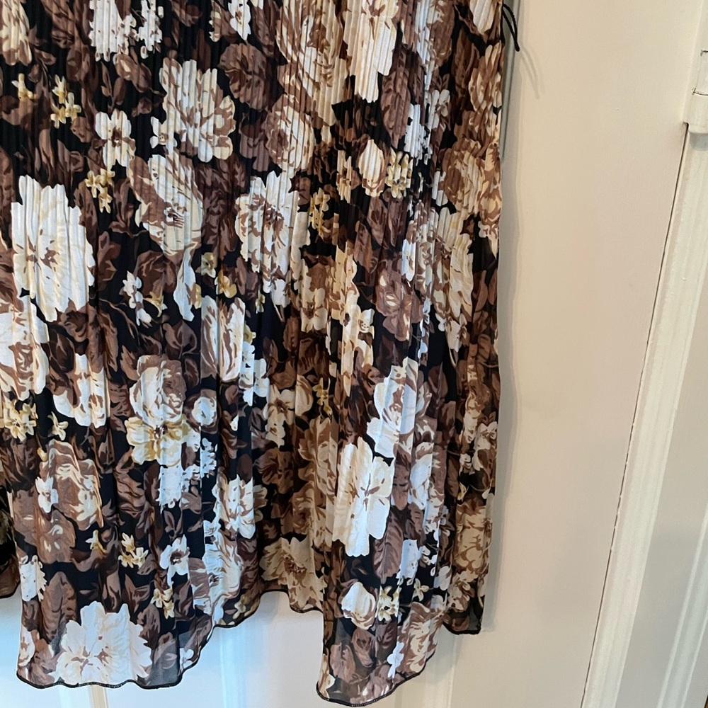 NWT Abercrombie & Fitch Brown Floral Pleated Mini Dress Small 159-591 No Belt - Picture 9 of 13
